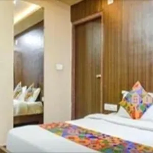 Hotel Tak International